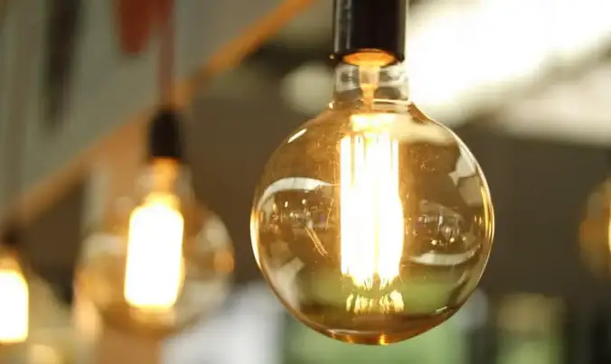 La labor del electricista En-qué-consiste-un-lenguaje-de-programación